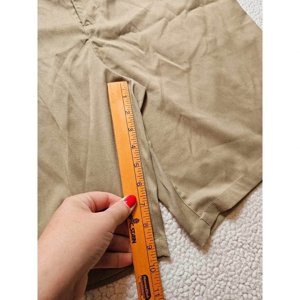Nike Golf Dri-FIT Shorts Mens 36 Khaki Tan Performance Athletic Golfing Shorts
